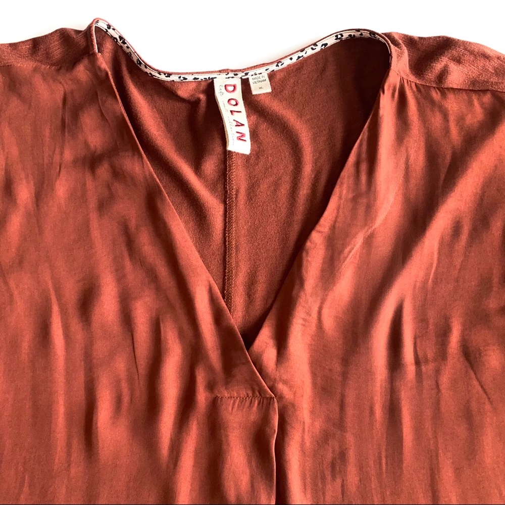 SOLD 💕Anthro Dolan Left Coast Contessa Top - Picture 4 of 16